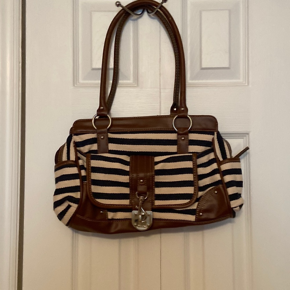 Chaps shoulder bag